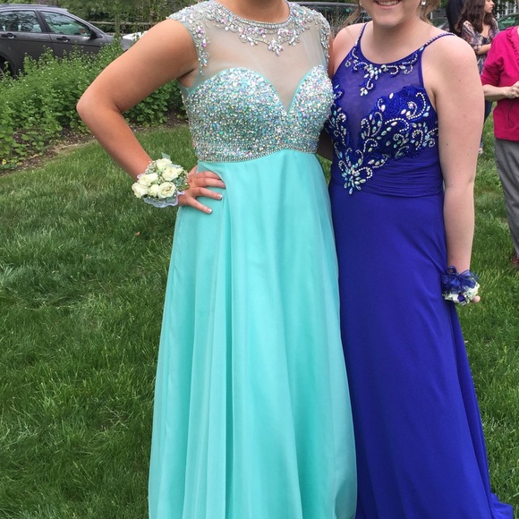 Prom Dress - Picture 3 of 3